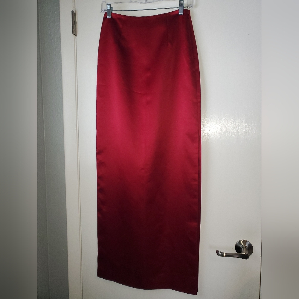 Nicole Miller Deep Burgundy Maxi Skirt - Picture 4 of 8